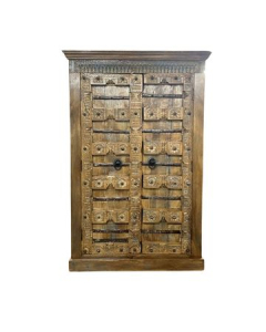 Grote kast uit India. 