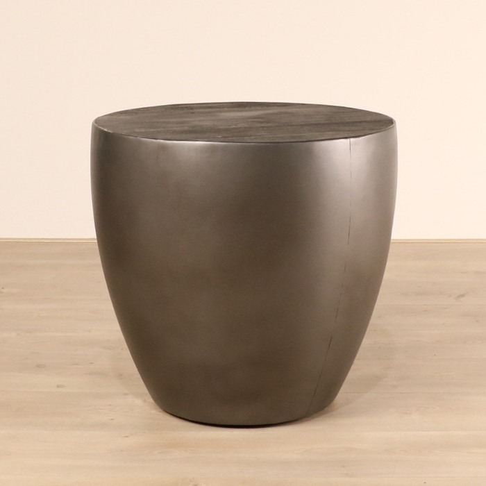 Industriële bijzettafel grijs met staal.