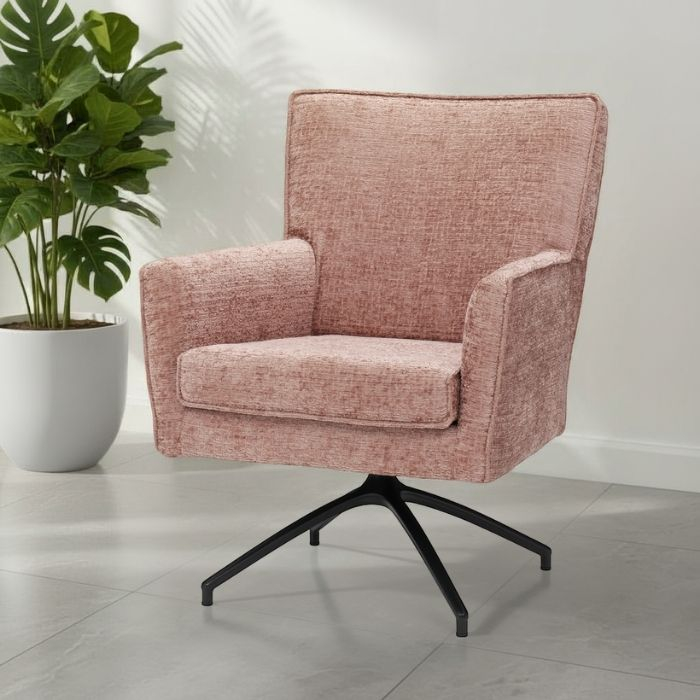 Draaibare fauteuil met zwarte metalen poot. 