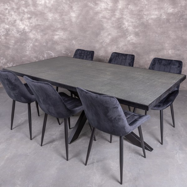 Eethoek natuursteen. Eettafel met zes stoelen. 200*100cm