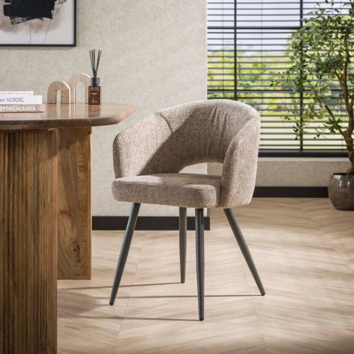 Eetkamerstoel met armleuning Marin beige stof - sfeerfoto 1