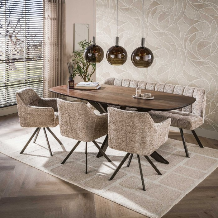 Eettafel deens ovaal 215 cm Tibo acaciahout bruin met spinpoot - sfeerfoto 1