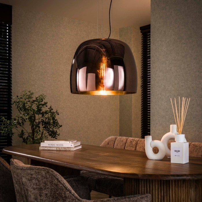 Grote koperen glazen hanglamp Mara XL 48 cm - sfeerfoto 1