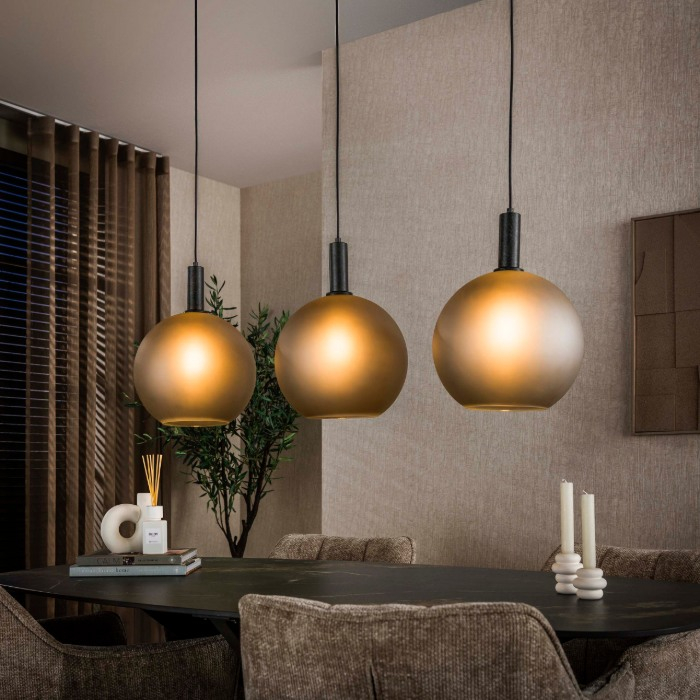 Hanglamp met 3 glazen bollen Norvo mat glas - sfeerfoto 1