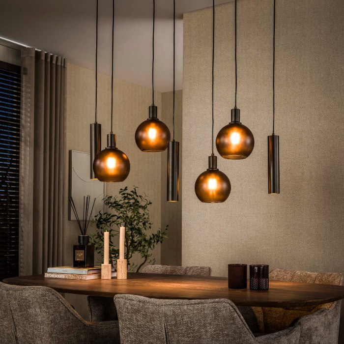 Hanglamp glazen bollen bruin matglas 7 lampen Makalu - sfeerfoto 1