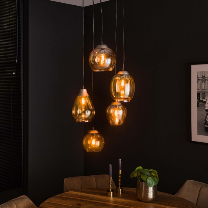 Hanglamp trappenhuis amber glas 5 lampen Leno - sfeerfoto 1