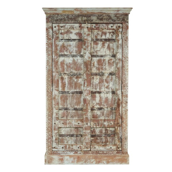 Grote Indiase kast met oude deuren.