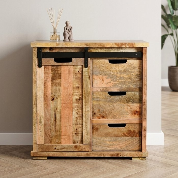 Industrieel kastje met schuifdeur gemaakt van mangohout en zwart staal.