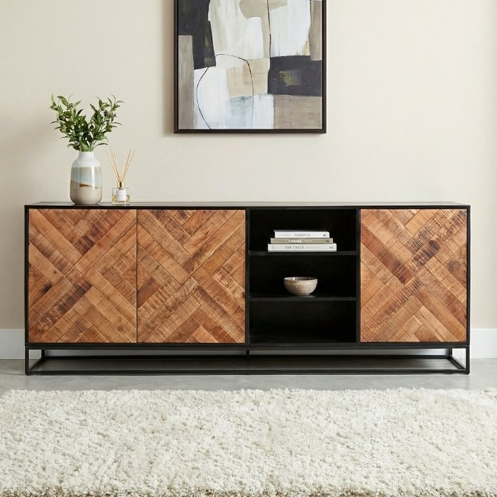 Mangohout dressoir met visgraat deuren 200 cm.