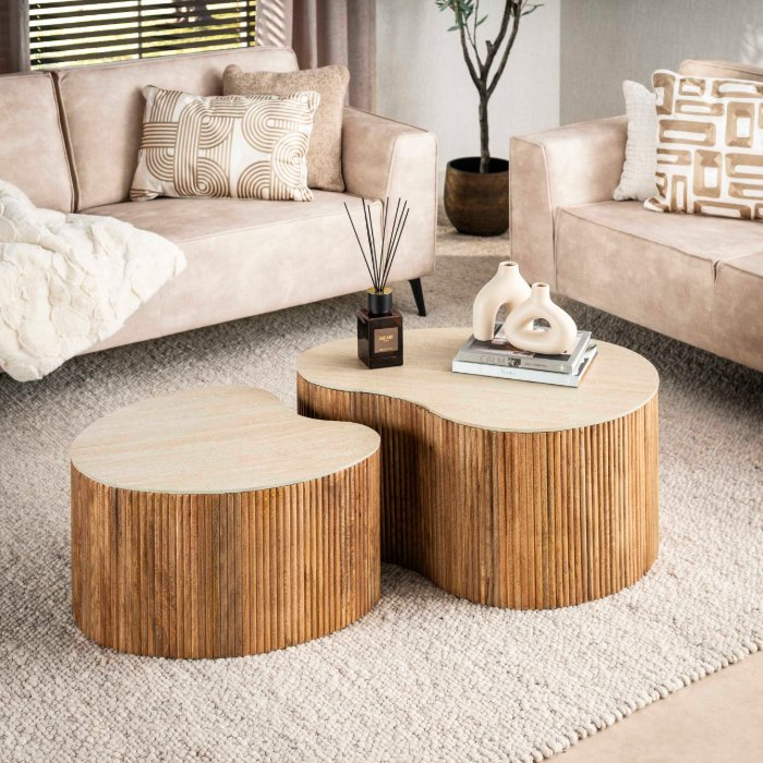 Niervormige salontafel travertinlook mangohout Nola set van 2 - sfeerfoto 1