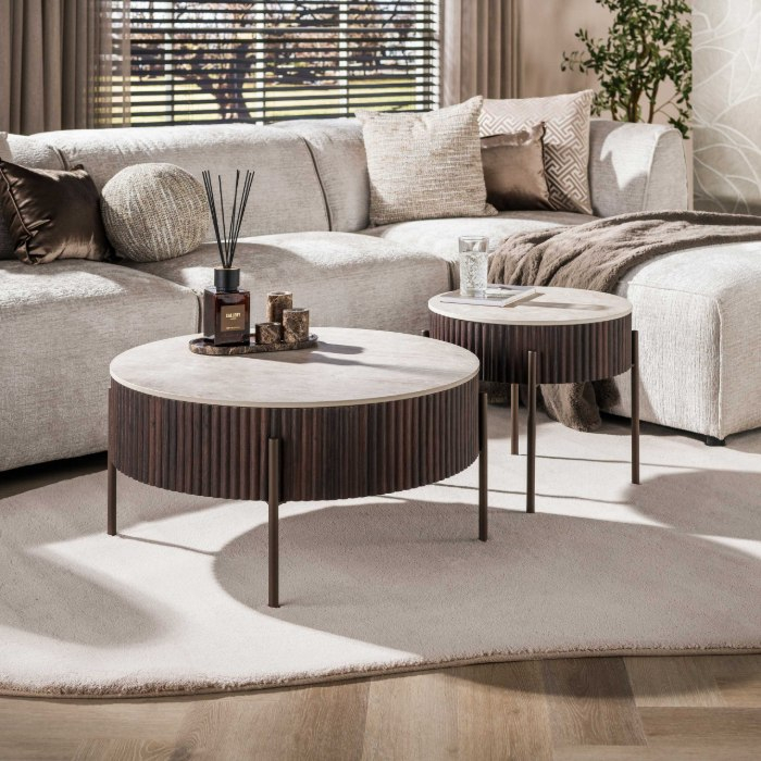 Ronde keramische salontafel natuursteenlook Arda set van 2 - sfeerfoto 1