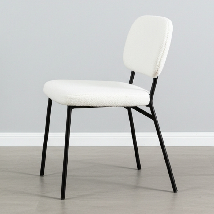 Witte eetkamerstoel teddy.