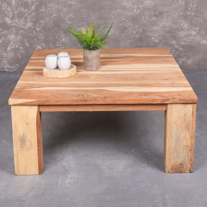 Vierkante houten salontafel met houten poten