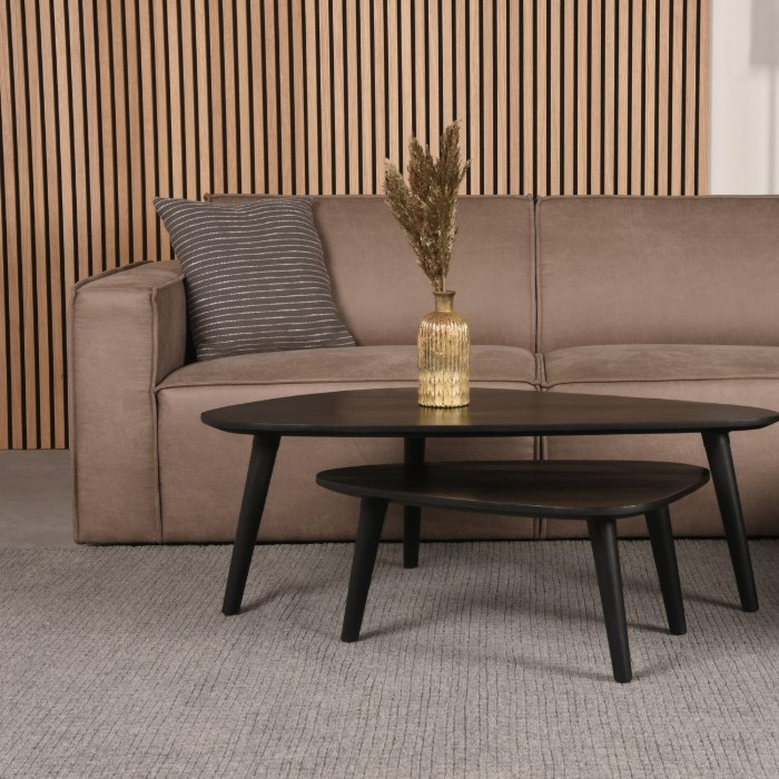 Vloerkleed 200x300 Ward in antraciet in een woonkamer