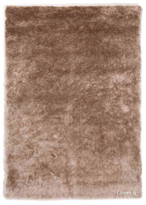 Hoogpolig vloerkleed beige