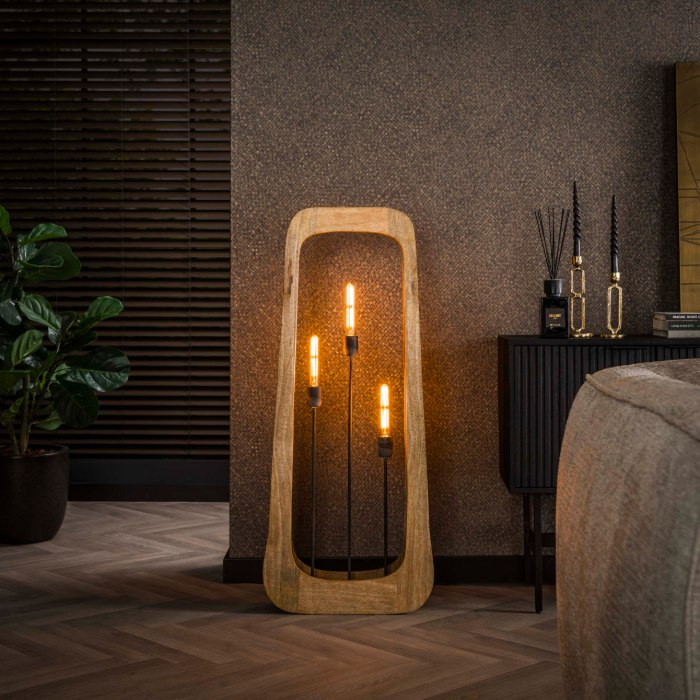 Vloerlamp van mangohout 3 lichts Olva 120 cm - sfeerfoto 1