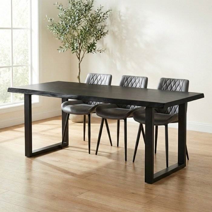 Boomstam eettafel 200 cm zwart met U-onderstel.