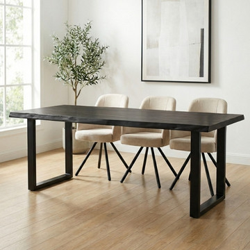 Zwarte boomstamtafel 220 cm met zwarte stalen U-poten.