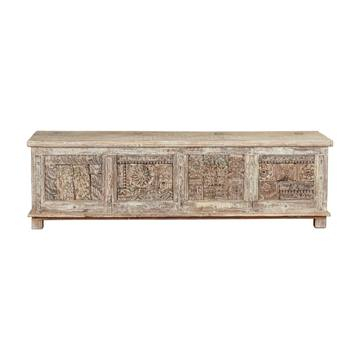 Dekenkist uit India. 