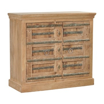 Klein dressoir India.