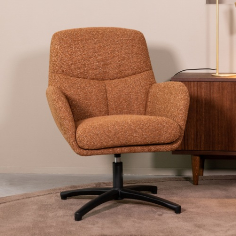 Draaifauteuil Carlijn cognac bouclé met zwarte voet