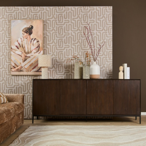 Dressoir Madison bruin mangohout 210 cm sfeerbeeld in de woonkamer