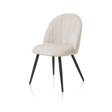 Eetkamerstoel Aron in de kleur creme van happyathome. 