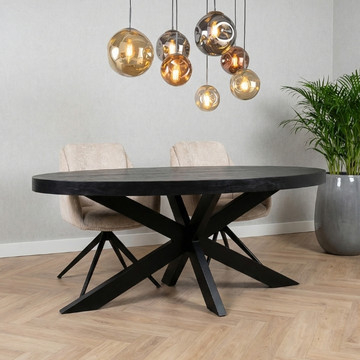 Eettafel ovaal zwart van mangohout 160 cm.