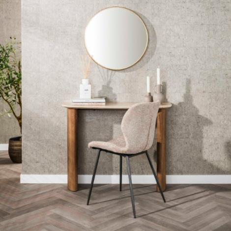 Haltafel travertinlook 100 cm Axel met organische poten - sfeerfoto