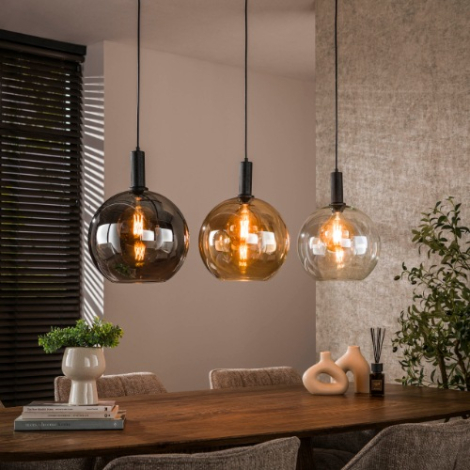 Hanglamp met 3 glazen bollen Makalu zwart - sfeerfoto