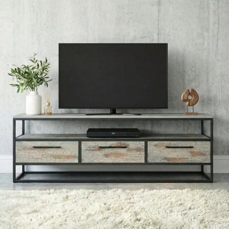 Goedkope industriële tv kast groen. 180 cm breed.