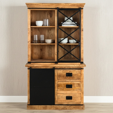 Mangohouten buffetkast gecombineerd met zwart staal.