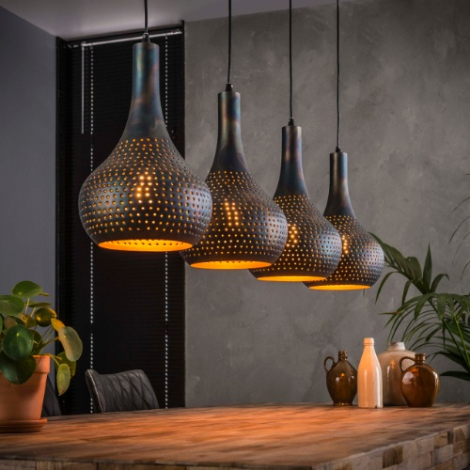 Metalen hanglamp met gaatjes Uma 4 kegelkappen - sfeerfoto