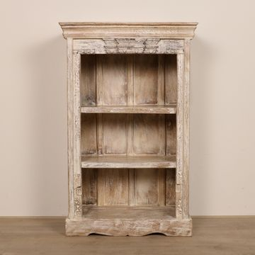 Open boekenkastje uit India. 