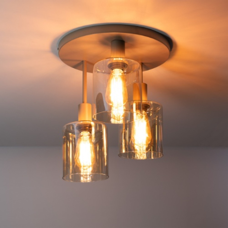 Plafondlamp met 3 getrapte glazen kappen Sella beige - sfeerfoto