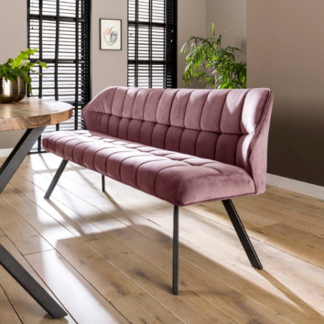 Roze velours eetkamerbank Arno met rugleuning - sfeerfoto