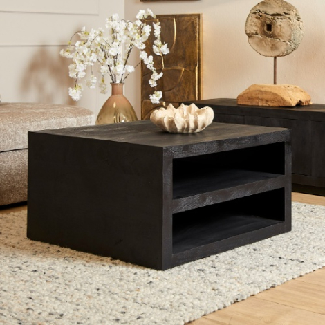 Salontafel Brussel vierkant zwart mangohout 80 cm sfeerbeeld in woonkamer