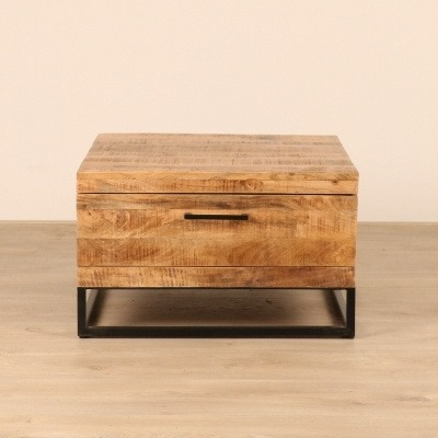 Mangohouten salontafel met lade.