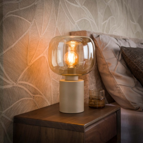 Tafellamp met glazen kap Nika beige 37 cm - sfeerfoto