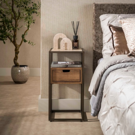 Travertinlook nachtkastje 30 cm breed Arin XS met lade - sfeerfoto