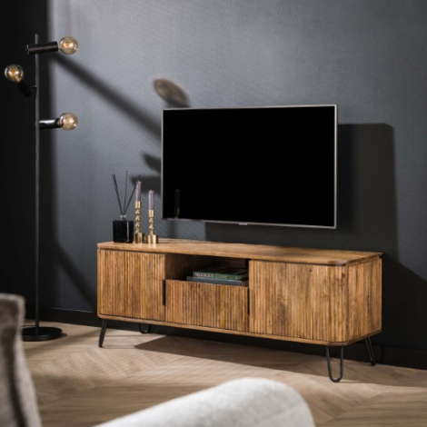 Tv-meubel 135 cm Kira naturel met lade en 2 deuren - sfeerfoto
