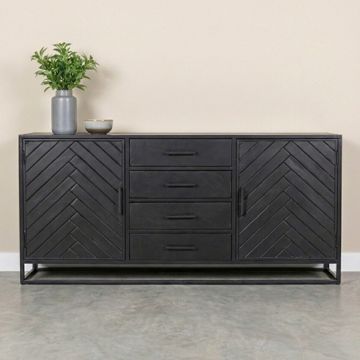 Dressoir visgraat zwart. Stoer dressoir van zwart mangohout met een visgraat motief. 165 cm breed