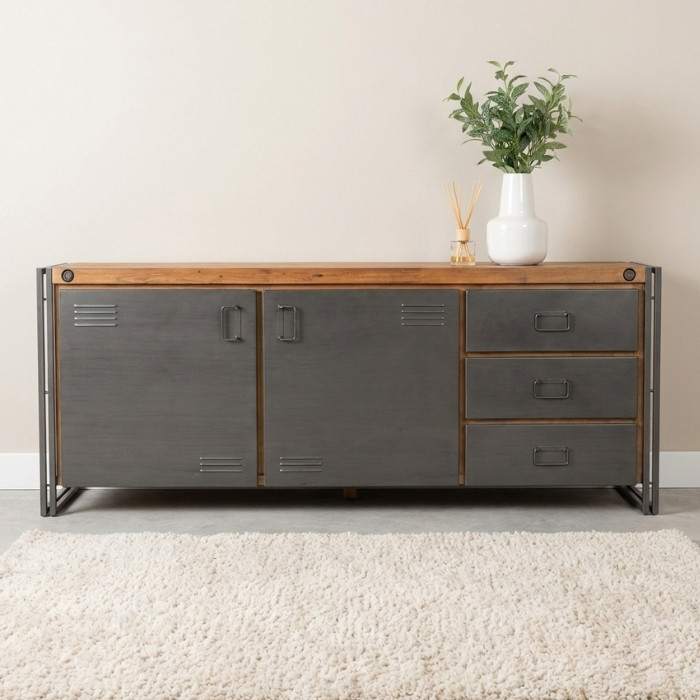 Industrieel dressoir 200 cm met twee deuren en drie lades.