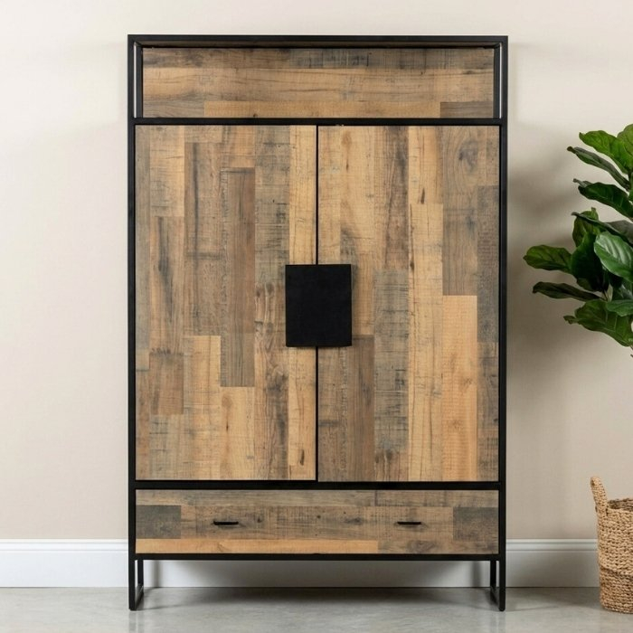 Wandkast houtlook met deuren en lade.