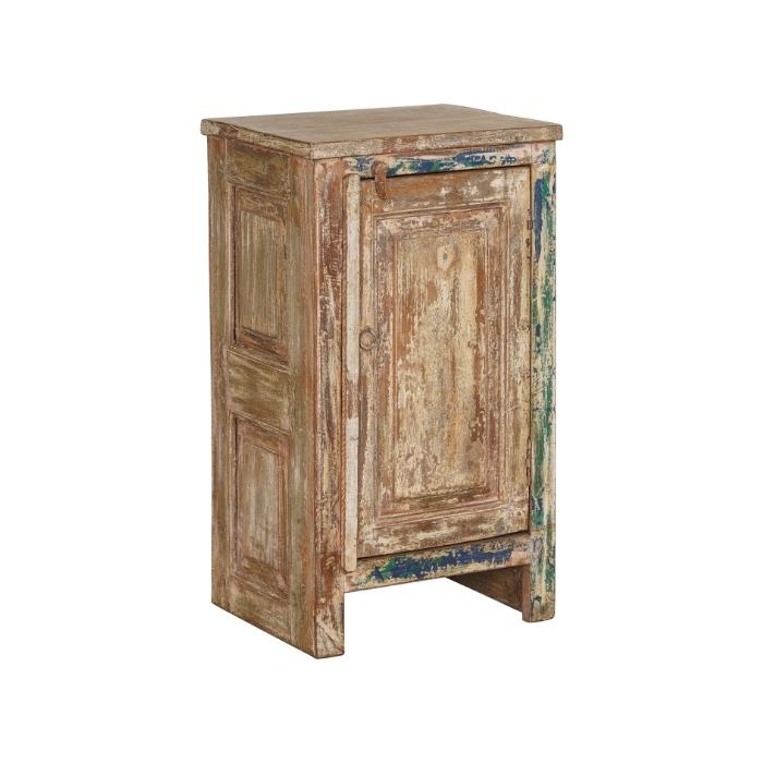 Klein kastje met een deur.