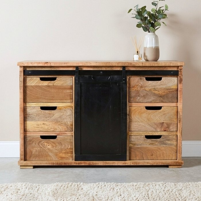 Mangohout dressoir 130 cm met zwarte schuifdeur.