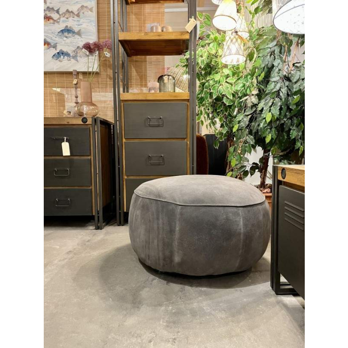 Lederen poef rond 