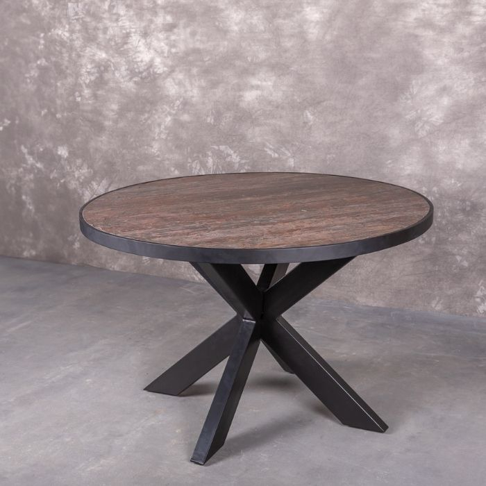 Ronde eettafel van 120 cm.