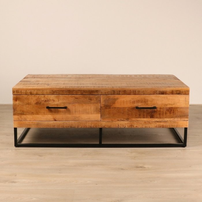 Mango salontafel met vier lades.