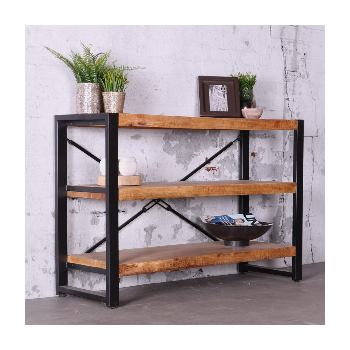 Sidetable mangohout met drie planken.